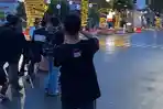 Massa-aksi-saat-mengambil-barrier-di-pinggir-jalan-simpang-5-Bengkulu.jpg