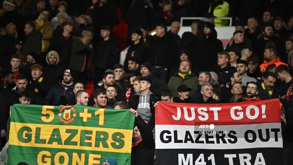 Keluarga Glazer Intip Peluang Bertahan, Saham Manchester United Langsung Rontok