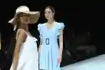 Tampilan Busana Colorful In Harmony Pada IFW 2019