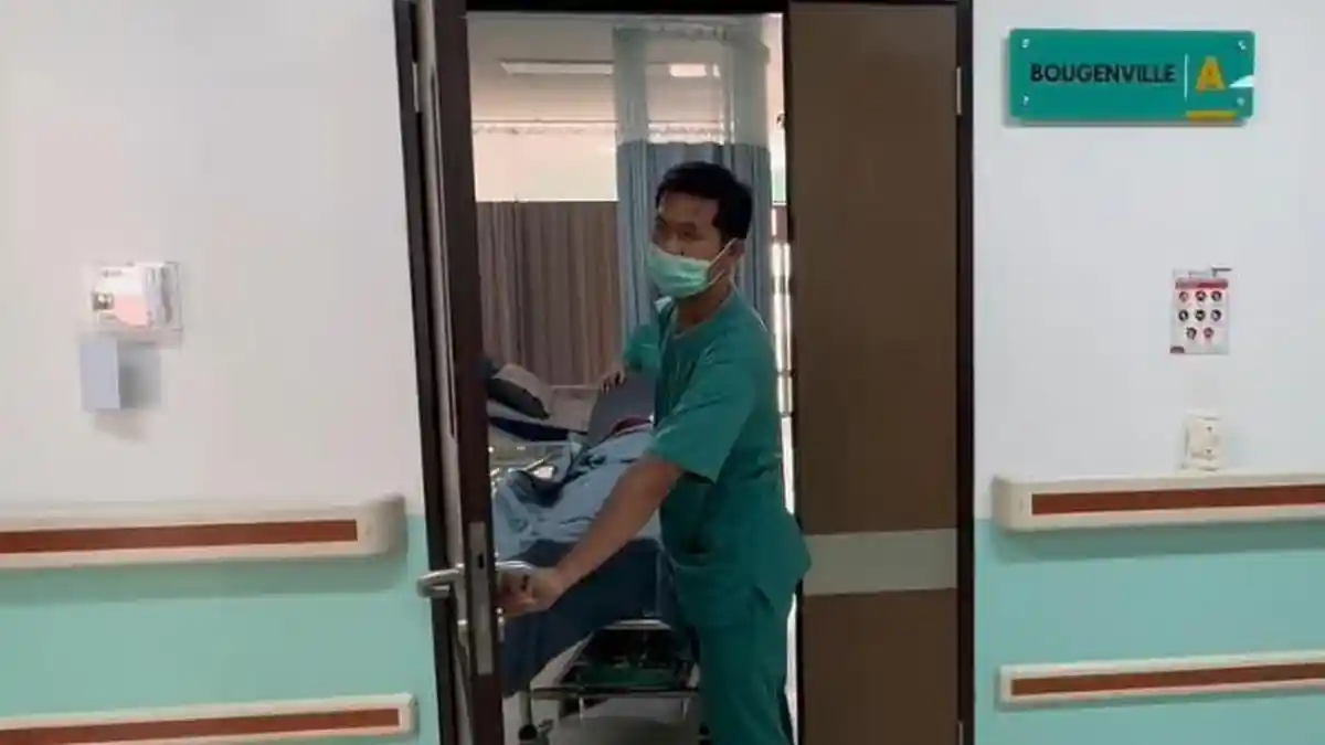Satu Lagi Peserta Pesta Miras Maut di Kediri Tumbang dan Dilarikan ke RS