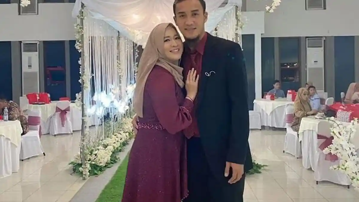 Di Tengah Hadapi Proses Cerai dari Okie Agustina, Gunawan Dwi Cahyo Terciduk Fokus Ikut Pengajian