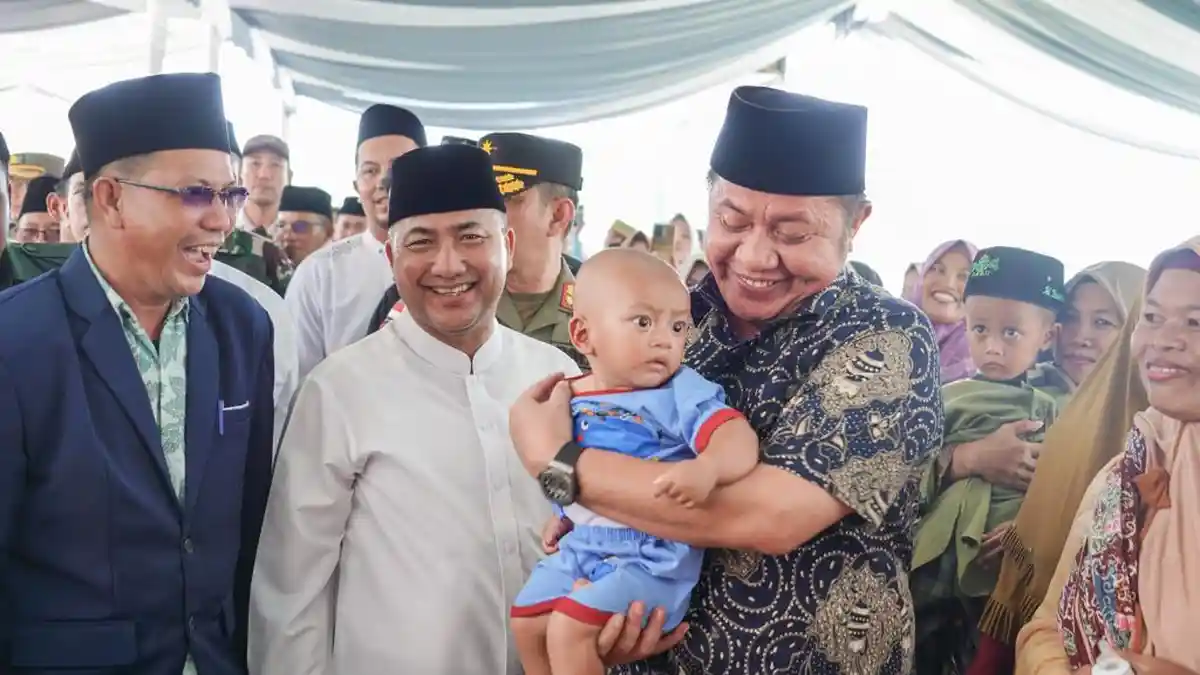 Herman Deru Ajak Warga Dukung dan Doakan Apriyadi Jadi Bupati Muba 2024-2029