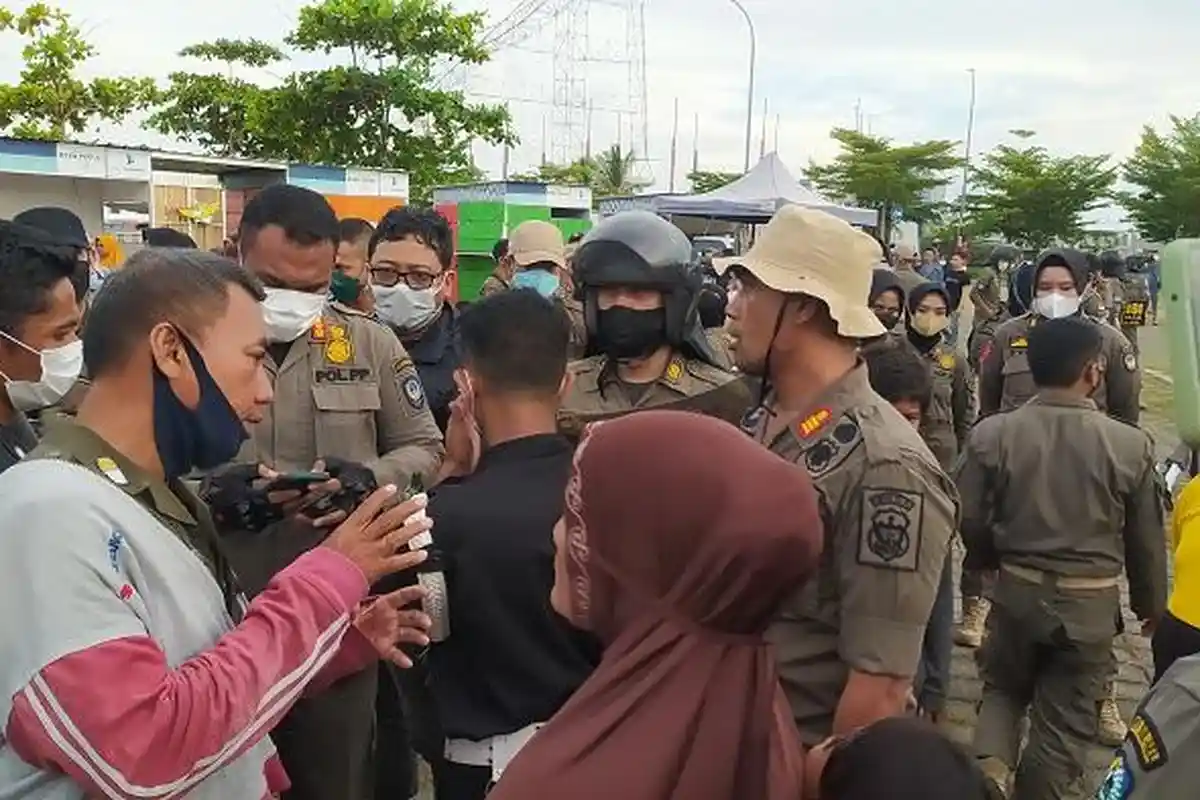 Satpol PP Sulsel Kembali Tertibkan Parkir Liar dan PKL di Lego-Lego