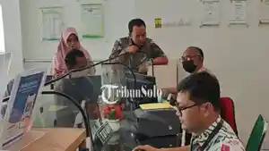 Respati-Ardi-melakukan-inspeksi-mendadak.jpg