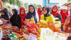 ilustrasi-pasar-murah-di-surabaya-dprd-dorong-peran-kdmp.jpg