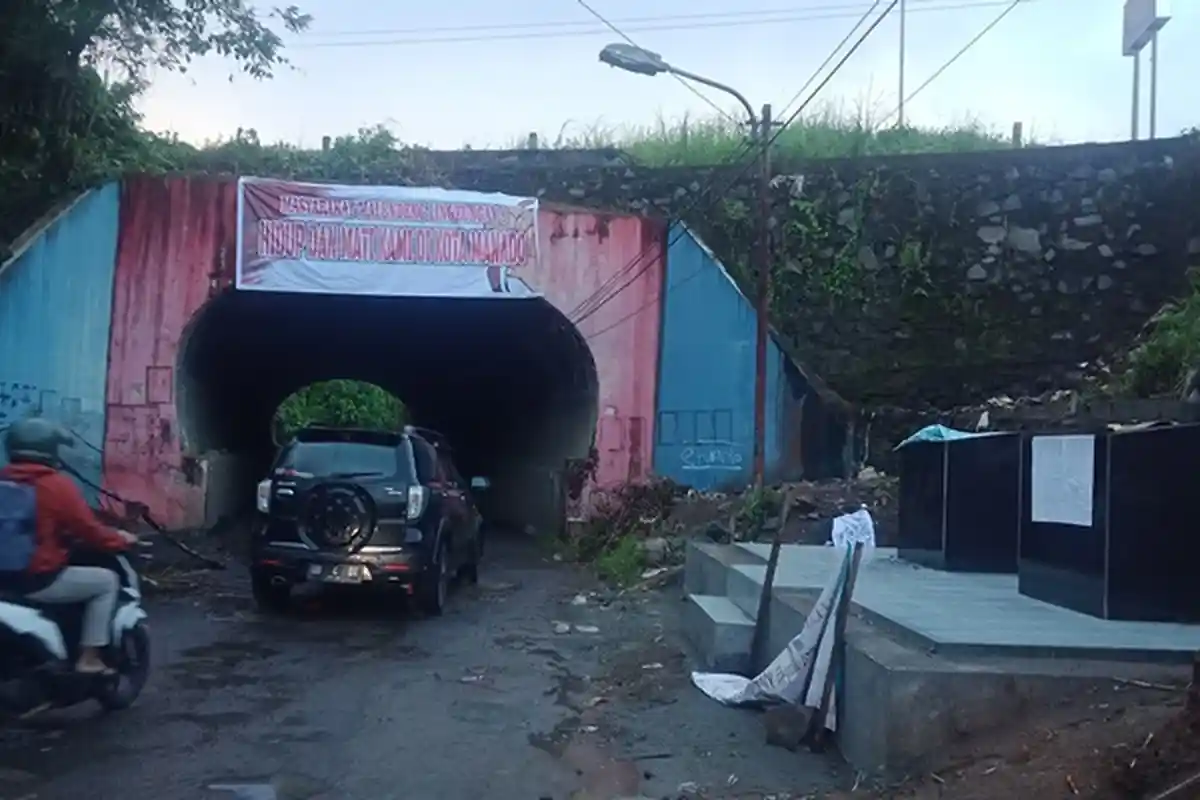 Ribuan Warga Malendeng Lingkungan 8 Kota Manado Menolak Pindah Minahasa dan Minut