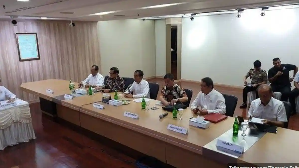 Presiden Jokowi Datangi Kantor PLN Ingin Tahu Langsung Apa yang Sebenarnya Terjadi