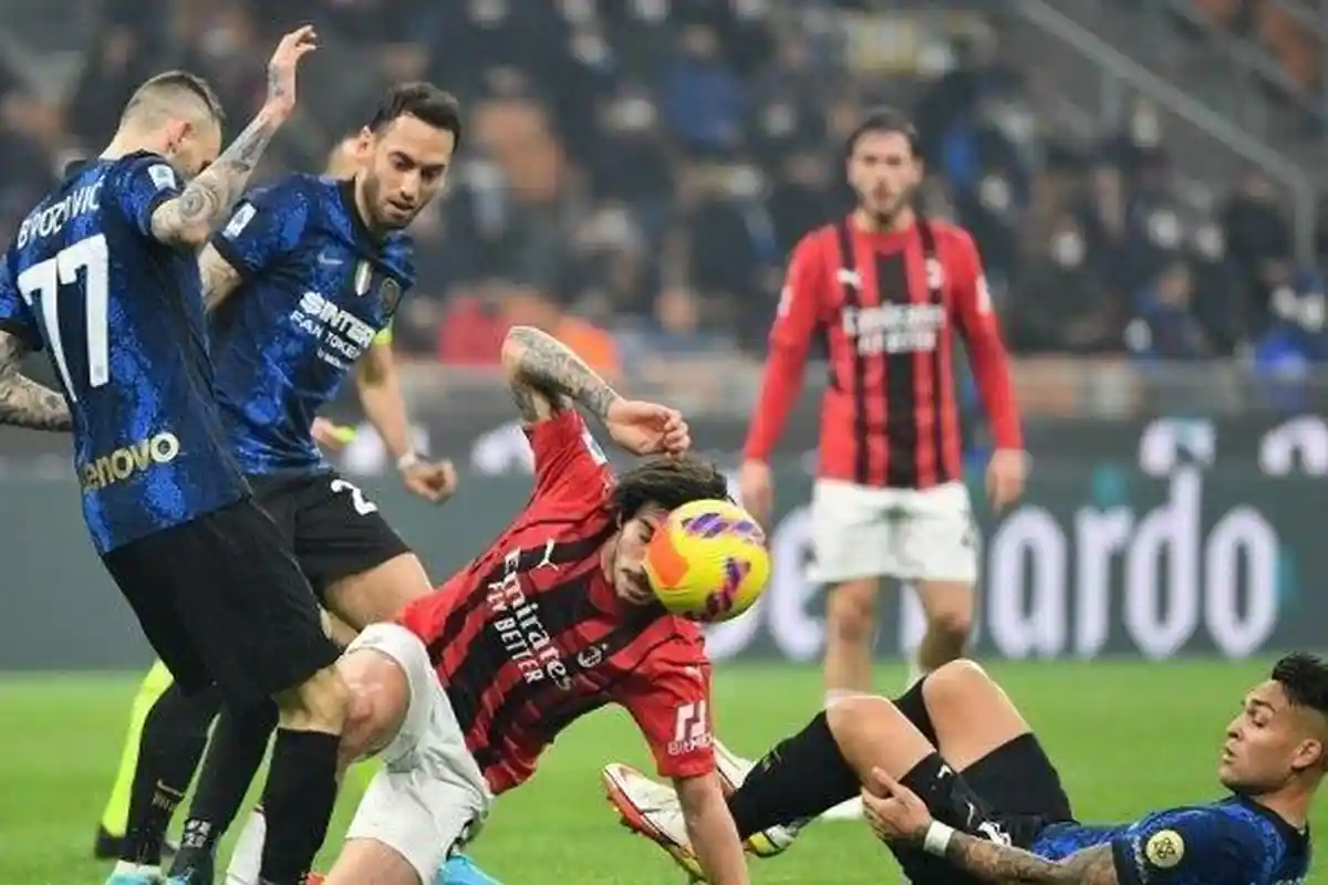 LEG 1 Semifinal Liga Champions AC MILAN vs INTER di SCTV Vidio: Prediksi Skor H2H dan Line-Up