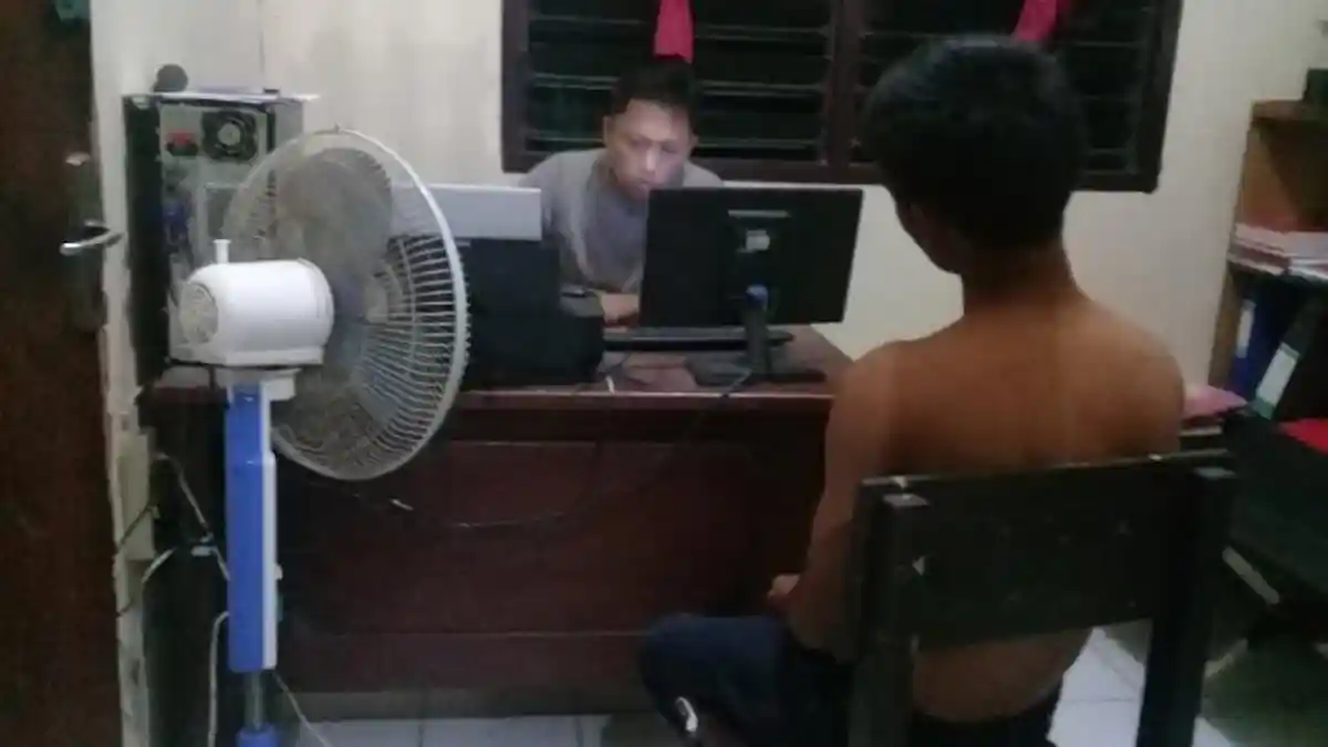 Karena Mabuk Dikira Mau Nyolong Ayam, Dandi Dikeroyok Hingga BAB di Celana