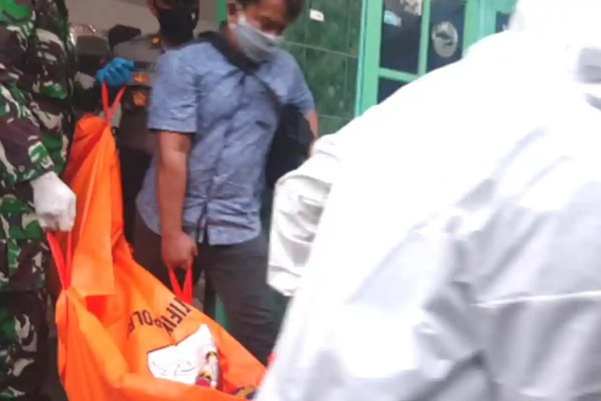 KRONOLOGI Siswi SMK di Gresik Bunuh Diri Menggantung di Kamar Rumahnya