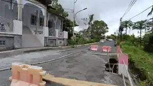 Jalan-rusak-di-Mitra-sfvsfs.jpg