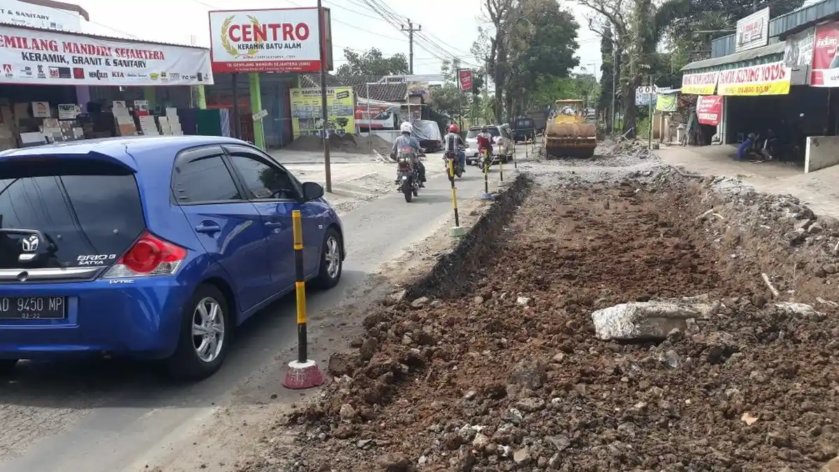 Tanah di Bawahnya Tak Labil, Jl Patimura, Salatiga Dibeton