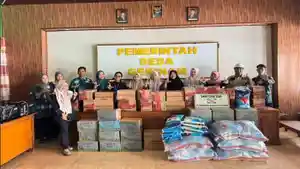 Tanggap-Darurat-Banjir-PT-TeL-Salurkan-Bantuan-bagi-Warga-Desa-di-Muara-Enim.jpg