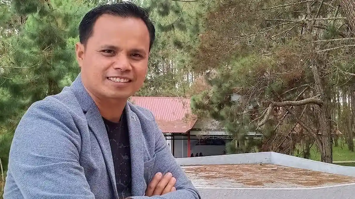 Lirik Lagu Batak Anak Na Lilu yang Dilantunkan Dompak Sinaga, Berikut Terjemahannya
