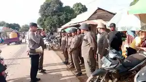 Penertiban-Polsek-Lainea-ini-berlangsung-di-Pasar-Torobulu.jpg