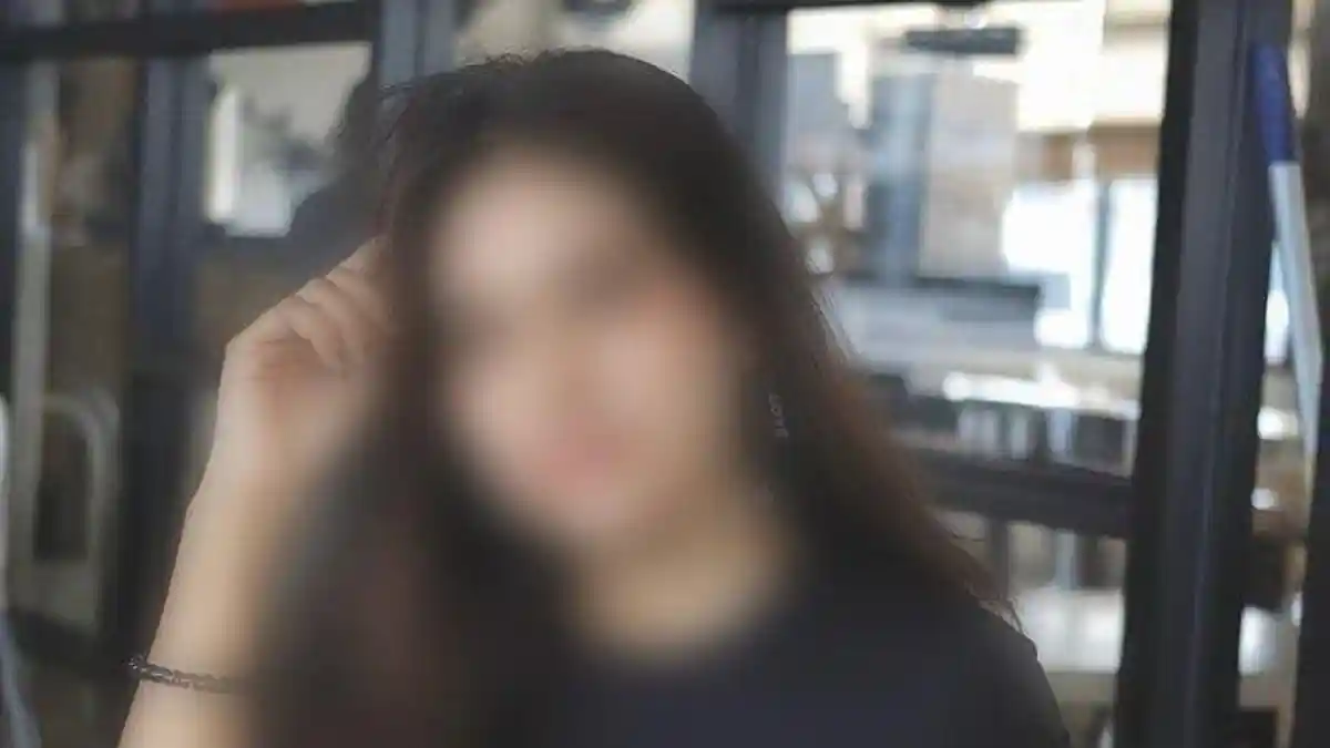 Siapa VWS? Viral Es Batu Ambon, Selebgram Ambon Live Adegan Tak Senonoh '72 Detik'