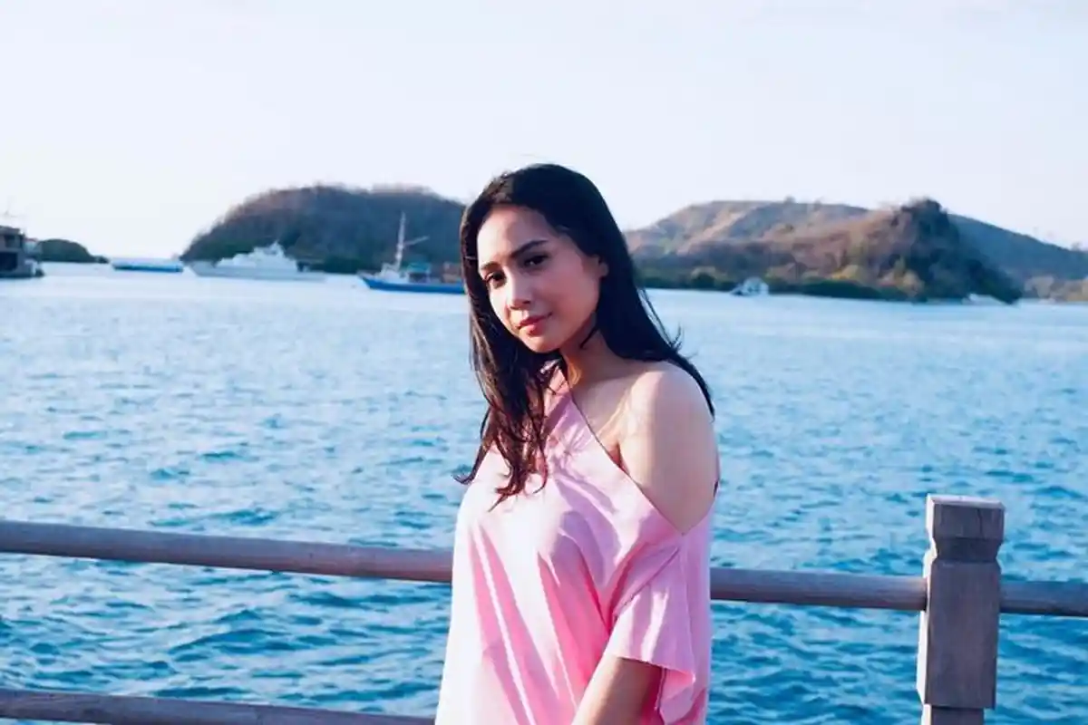 Liburan di Labuan Bajo, Penampilan Sederhana Istri Raffi Ahmad Nagita Slavina Curi Perhatian