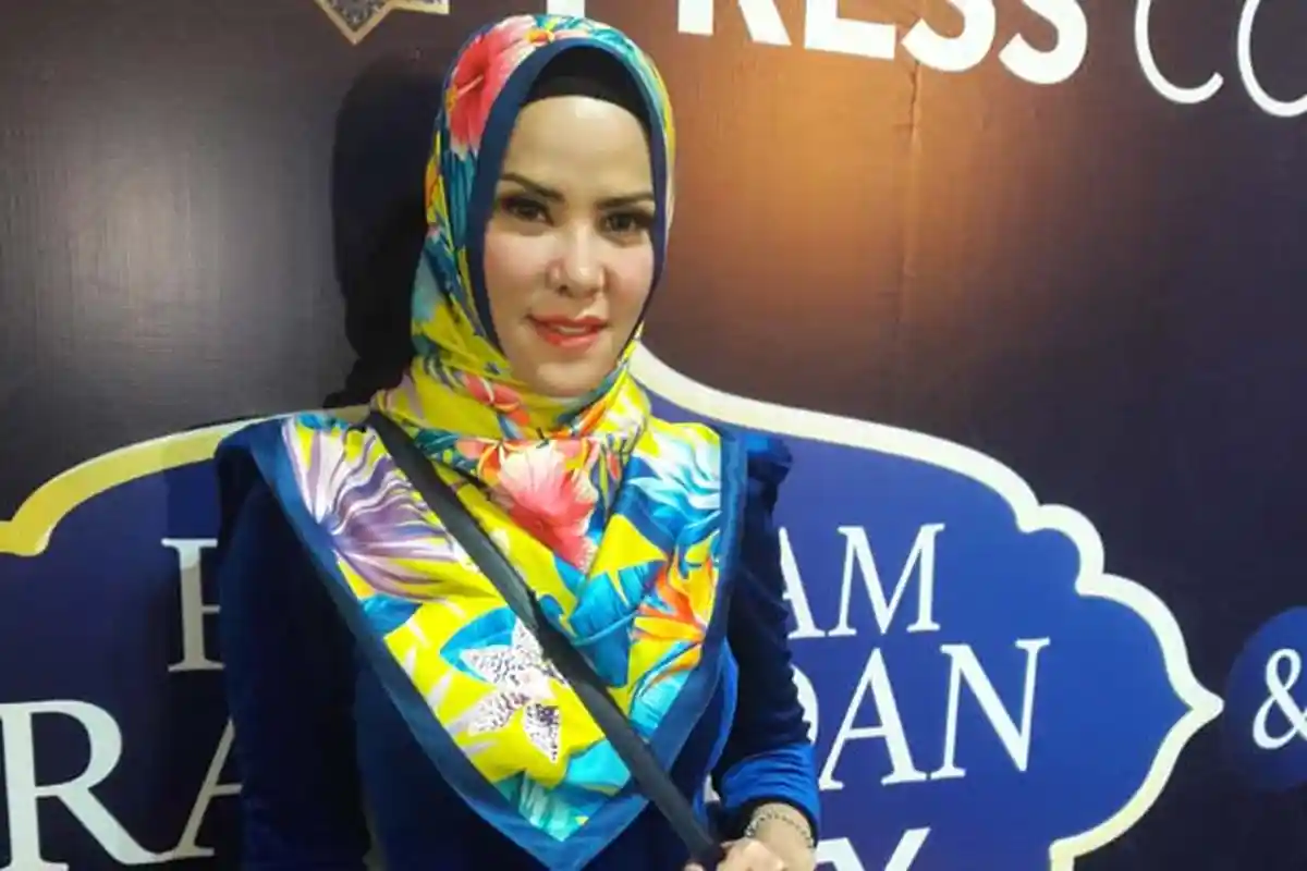 Semenjak Ayahnya Meninggal, Angel Lelga Merasa Hidupnya Kian Sepi, Kini Makin Lengket dengan Ibunya