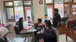 Pelimpahan-tersangka-pencurian-uang-majikan-salon.jpg