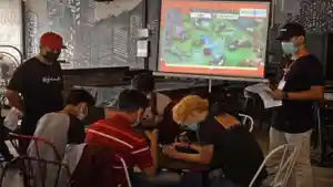 kompetisi-E-Sport-Mobile-Legends-di-Surabaya-beberapa-waktu-lalu.jpg