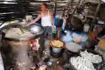 Produksi Keripik Singkong Pak Ade