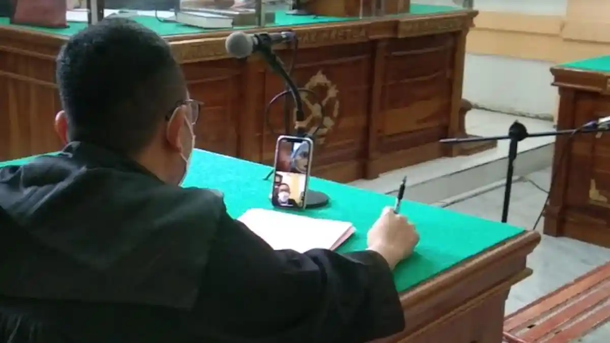 Lelaki Pengangguran yang Aniaya dan Maki Ibu Kandung karena Uang Jajan, Divonis 3 Tahun Penjara