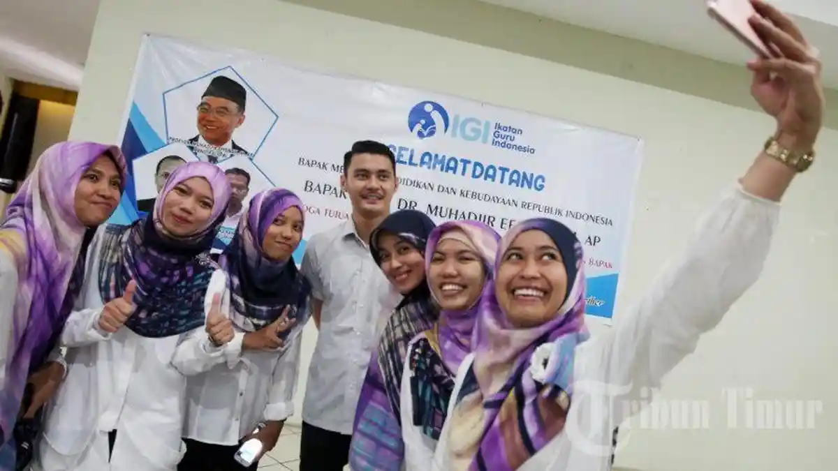 TRIBUNWIKI: Ini Profil Ikram Noer, Selebgram Makassar, Sudah Bintangi 6 Film