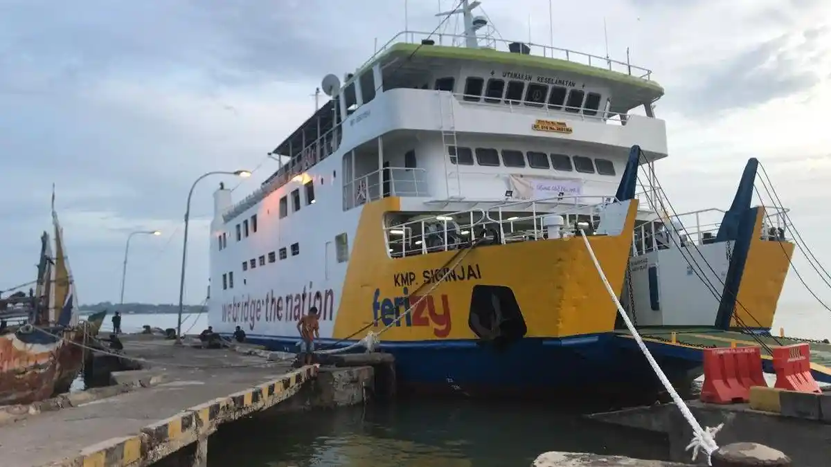 KMP Siginjai Siap Berlayar Lagi Layani Penyeberangan Jepara ...