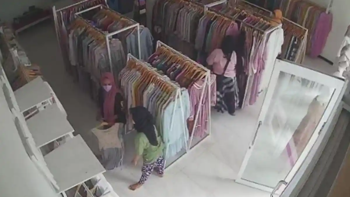 4 Emak-Emak Jadi Sindikat Maling Baju di Butik di Lumajang