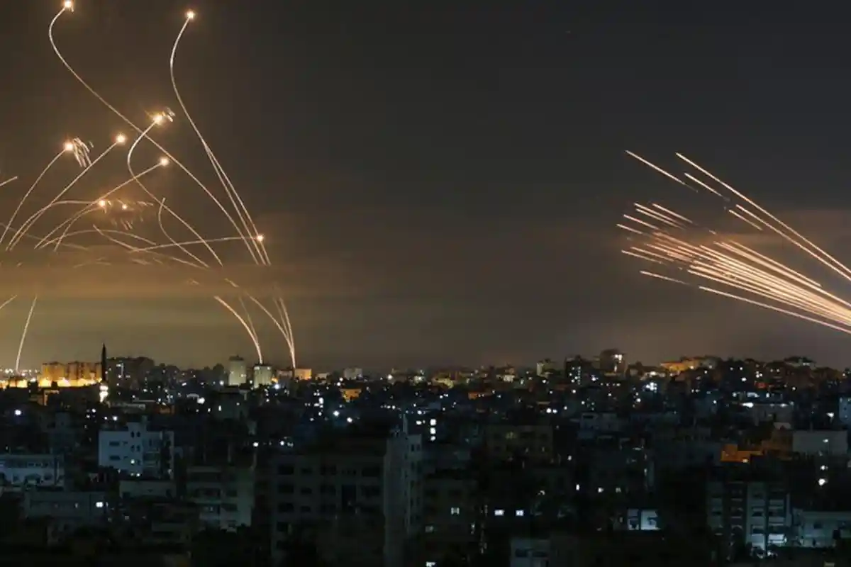 Ketika Serangan Rudal Iran Menembus Iron Dome Israel