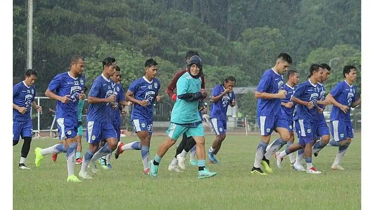 Kini Ada Persib B, Persib Terapkan Pola Pembinaan Ala Ajax Amsterdam?