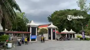 Suasana-Stadion-Manahan-Solo-jelang-laga-kandang-terakhir-Persis-Solo-vs-Dewa-United.jpg