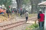 wanita-tertabrak-kereta-api-di-tebel-sidoarjo.jpg
