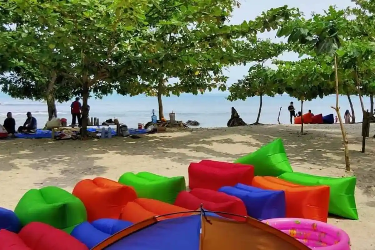 Tempat Wisata di Lampung, Serunya Wisata Glamping Pantai Semukuk Kalianda Lampung Selatan