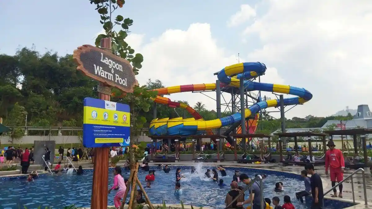 Menjajal Wahana Ekstrem di Wahoo Waterworld, Ada Rocketblast hingga Seluncuran Raksasa