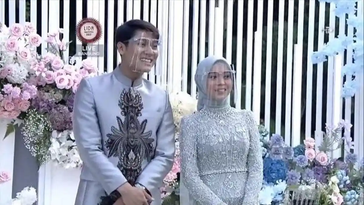Lamaran Lesti Kejora dan Rizky Billar, Kehebohan Fans Leslar hingga Seserahan Fantastis Miliaran