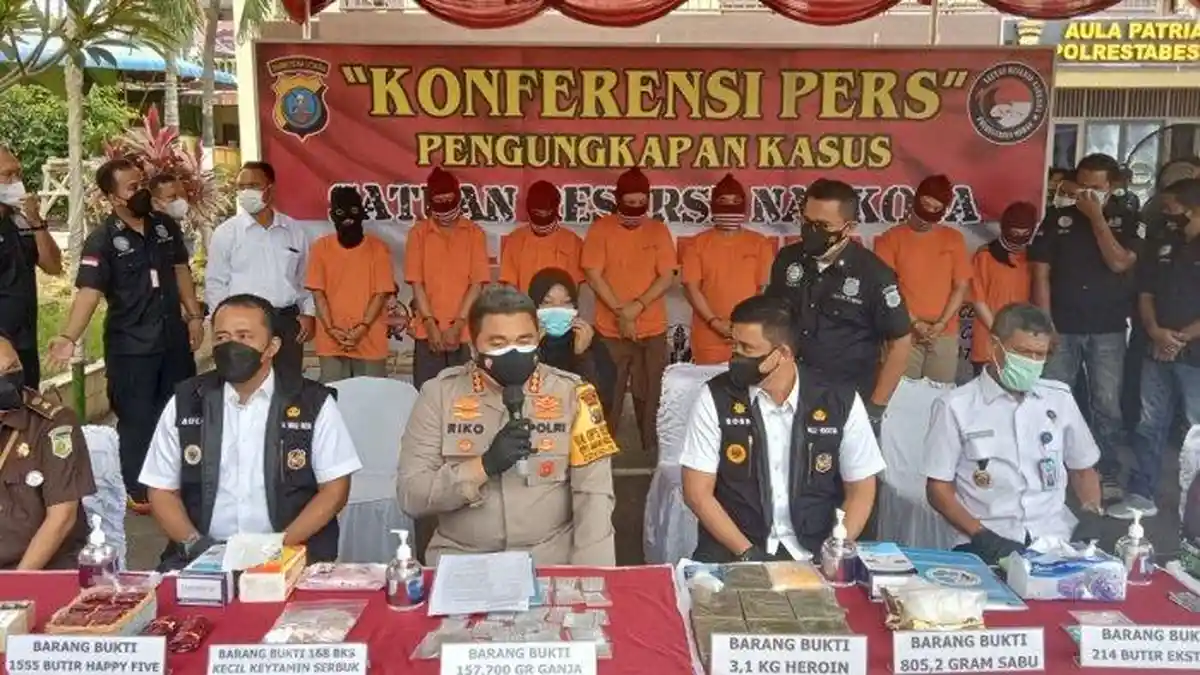 Jual Ektasi Gunakan Kemasan Kopi, Pasutri Ini Kelabui Polisi