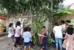 Ratusan Warga Padati Olah TKP Kasus Pembunuhan Bocah Kardus