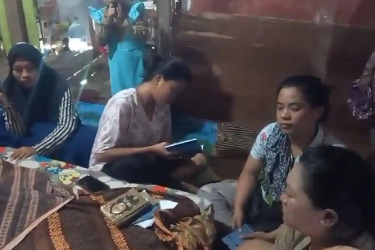 BREAKING NEWS: Pria di Palembang Tewas Dibacok di Depan Anaknya, Diduga Korban Salah Sasaran