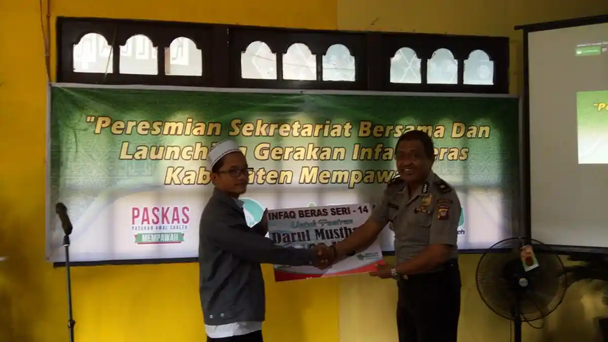 Resmikan Sekretariat, Pemkab Mempawah Siap Dukung Paskas Urus Perijinan