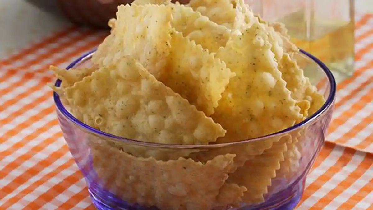 Keripik Bawang, Camilan dengan Rasa Gurih Bikin Sulit Berhenti Ngunyah