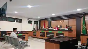 DUGAAN-Pelecehan-Muhammad-Amin-Ramadhan-saat-mengukuti-sidang-perdana-di-PN.jpg