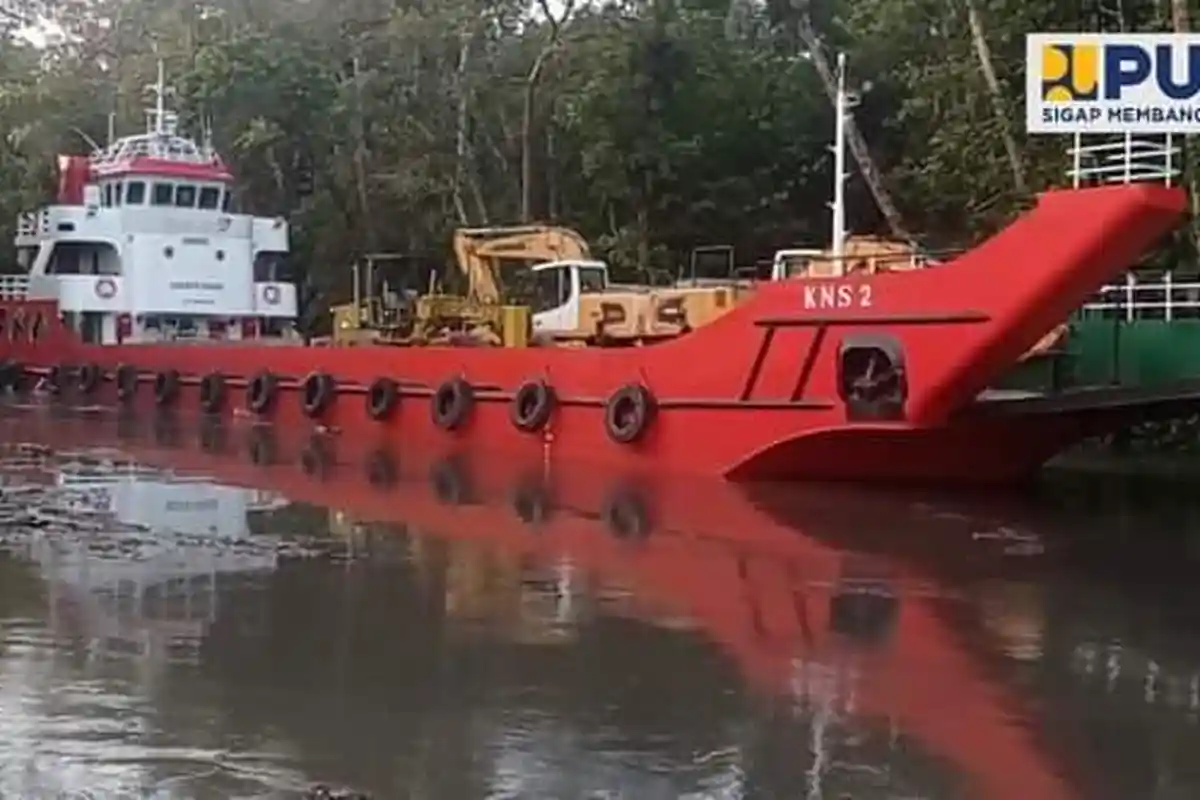 Material Pekerjaan Jalan di Kampung Sayal Sorong Selatan Bakal Diangkut Kapal Laut, Ini Penyebabnya