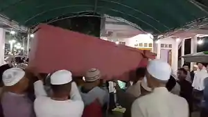 Jenazah-santri-Moh-Alfin-Mutawakkilalallah-17-beralamatkan-Desa-Lomaer-Blega-Bangkalan.jpg