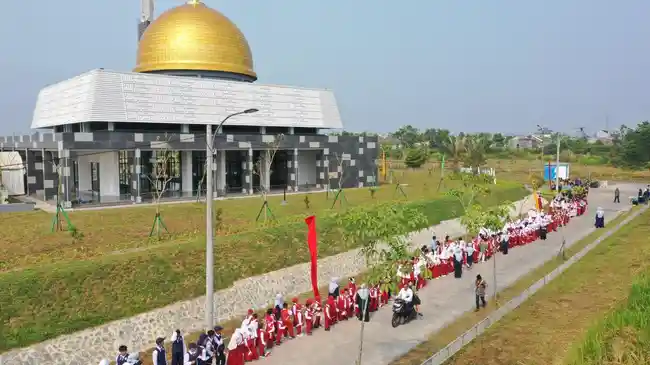 Antusiasme Warga Lebak Sambut Ramadan Perdana di Masjid Ar Rahman Maja