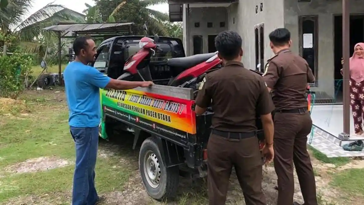 Barang Bukti Perkara Tindak Pidana Pencurian Dikembalikan Kejari PPU Kepada Korban