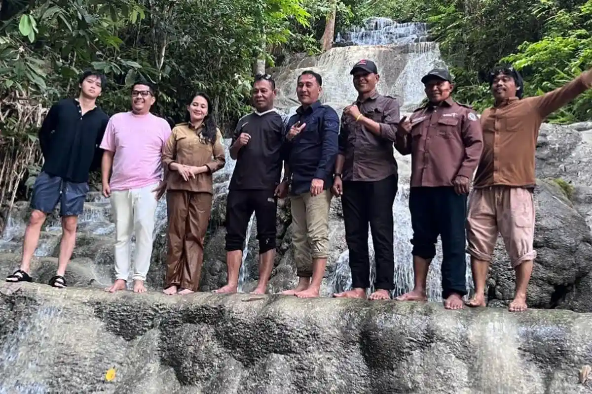 Disparbud Halmahera Timur Rehab Ruang Ganti dan Tambah Gazebo di Wisata Air Terjun 3 Bidadari