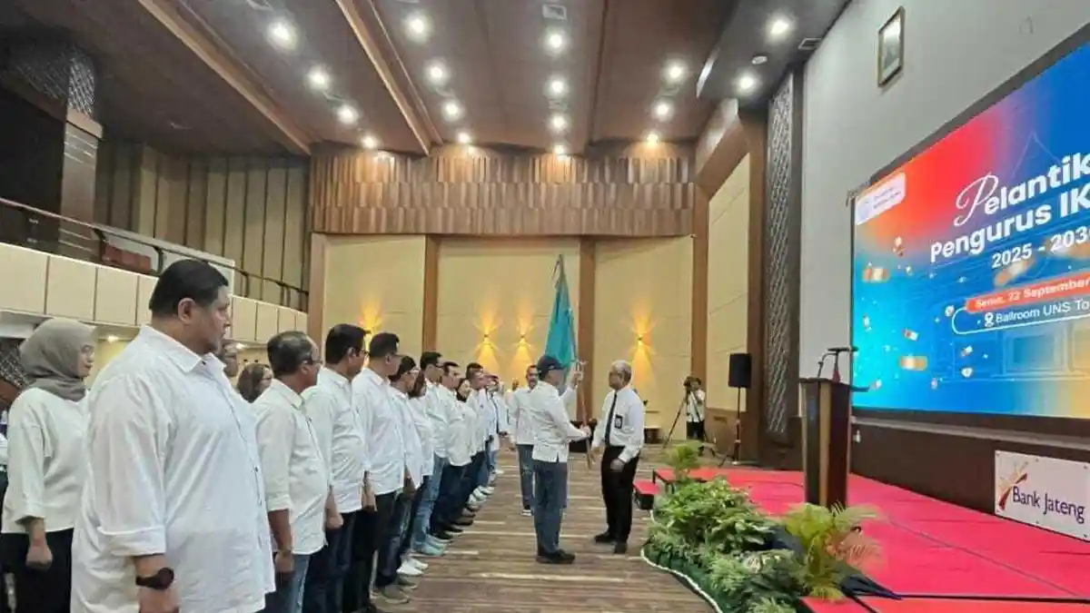 IKA UNS Lantik Pengurus Baru, Prof Zudan Ajak 250.000 Alumni Bersinergi