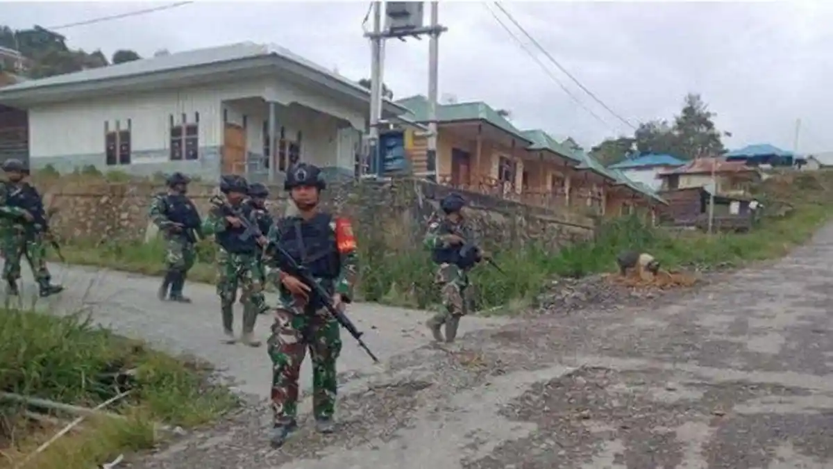 Kontak Tembak di Suru-suru, TNI Rebut Senjata Prajurit yang Dibunuh dan Dirampas oleh KKB Papua
