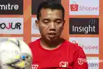 asisten-pelatih-madura-united-rasiman-jumat-3082019.jpg